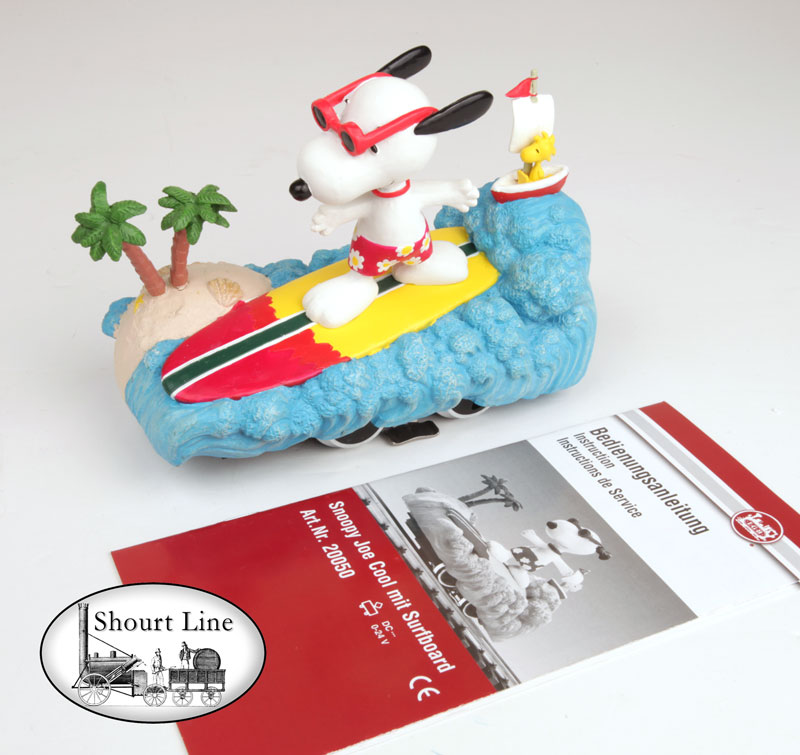 G Scale LGB 20050 Peanuts Motorized Snoopy Joe Cool® Surfer + Woodstock riding a wave NEW