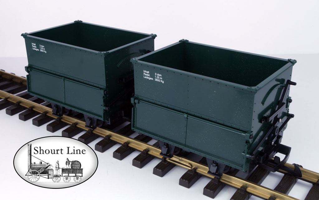 LGB 40190 2 pack FRR Field Railway Locking Lever Operated Bulk Dump Cars rear - left - top view of cars
