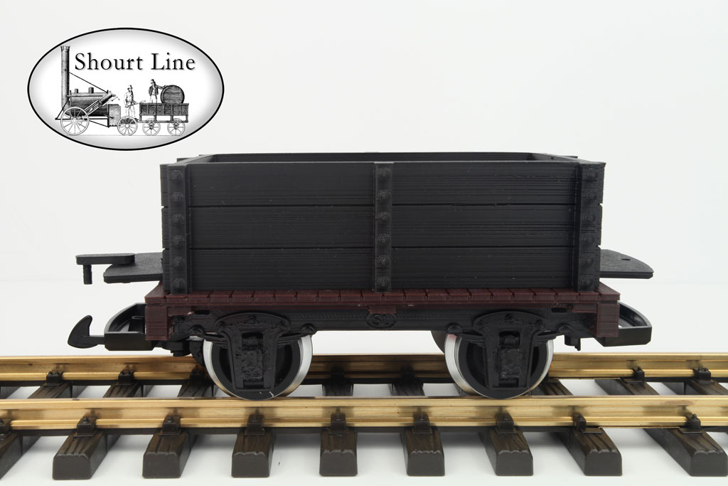G Scale SL 1008039 Mini-Max Gondola Car 3 board wall PIKO Metal Wheels LGB Couplers SL WalkWay-Coupler NEW SL Walk-Way Platform with Link-Pin Couplers low-right-side view Animated